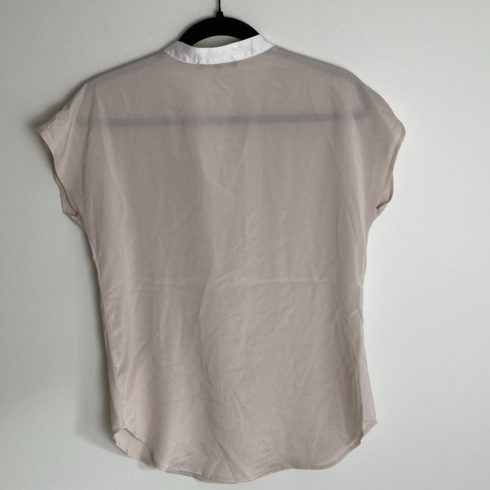 Violet & Claire V-Neck Blouse Women’s Size Small Sheer Champagne and White - Picture 5 of 6